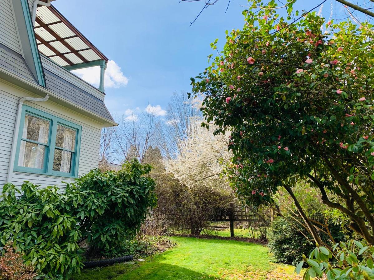 Riverpath Inn Γιουτζίν Εξωτερικό φωτογραφία